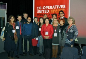 La delegazione dei giovani cooperatori con Pauline Green, Presidente Associazione Internazionale delle Cooperative.